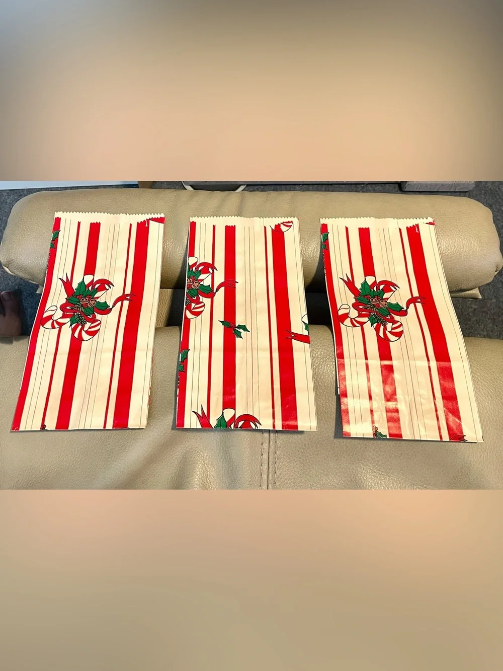 *VINTAGE* Christmas Gift BAGS  - Set Of 10 Bags - Varied Color And Design